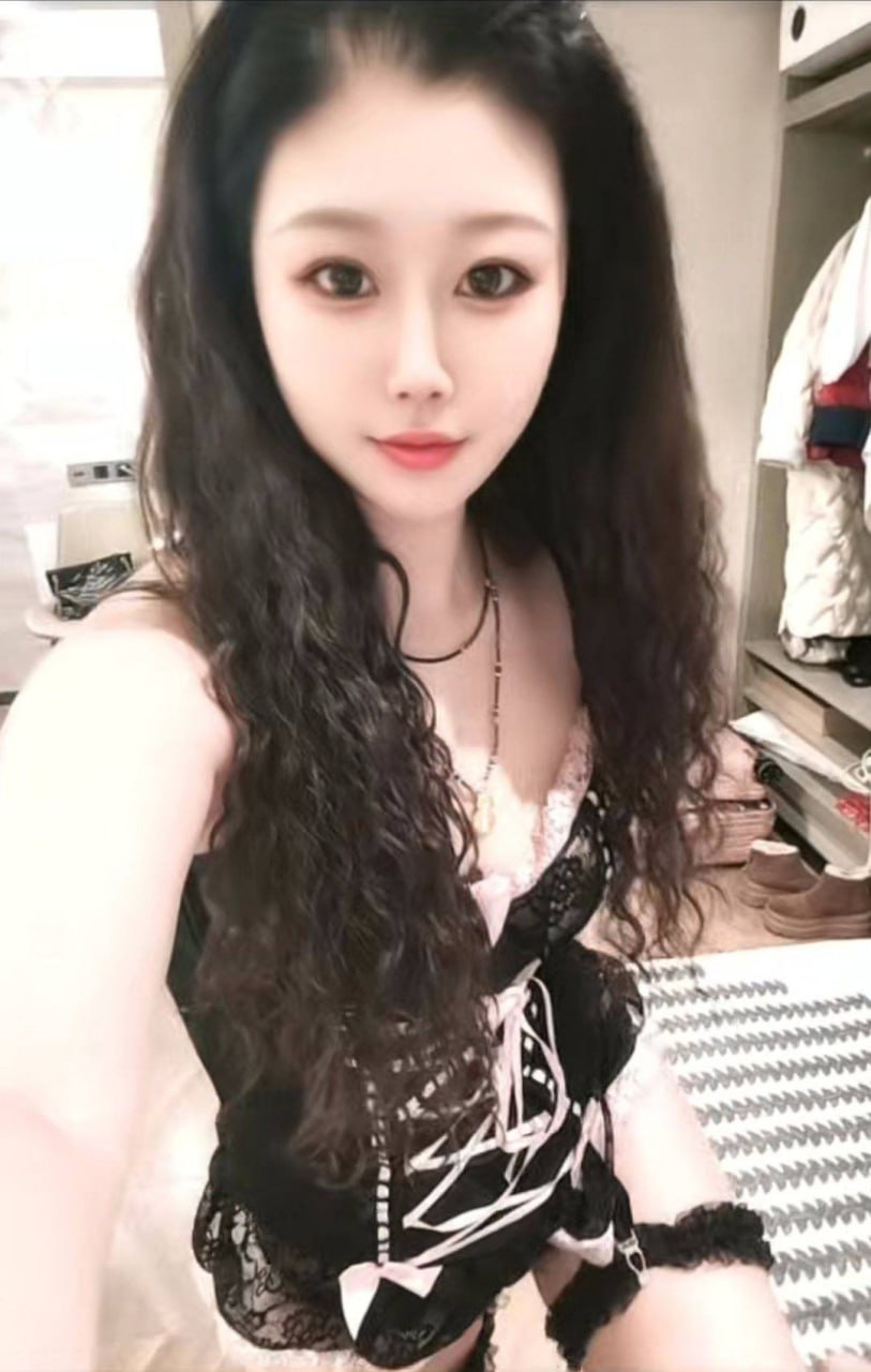 兰州个人兼职美眉璎珞 刚下海不久 23岁胸围36c