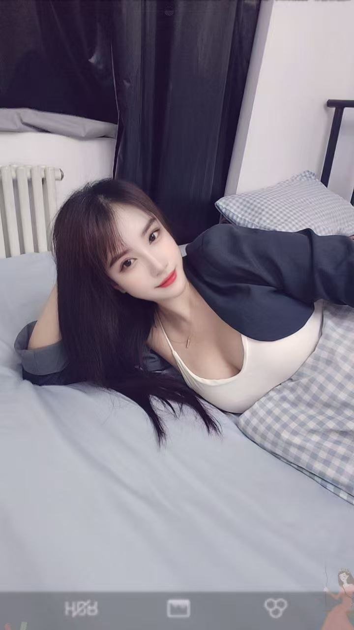 北京约炮佤族妹子,全能小骚货,弄着爽翻天