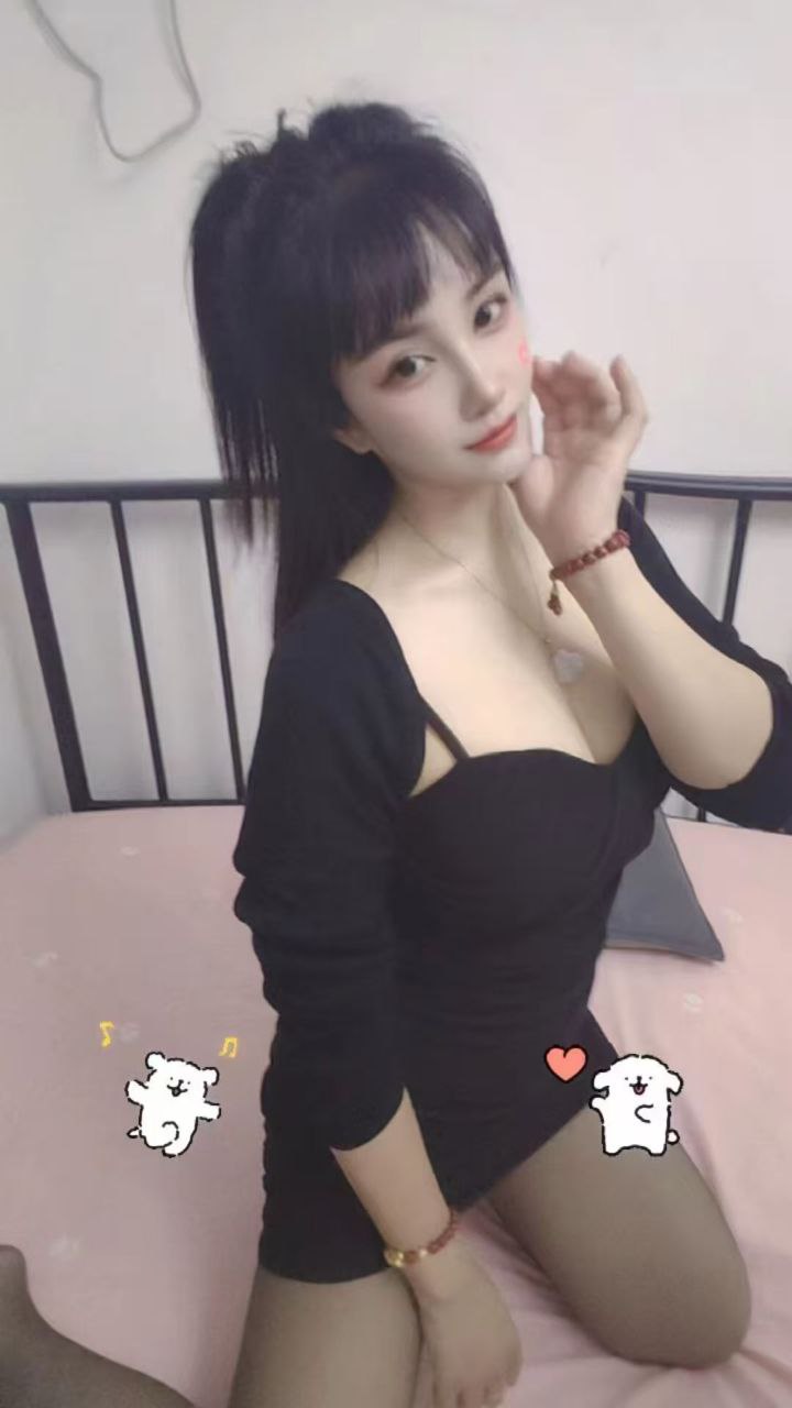 北京大奶少数民族骚货，真骚，深吼能手