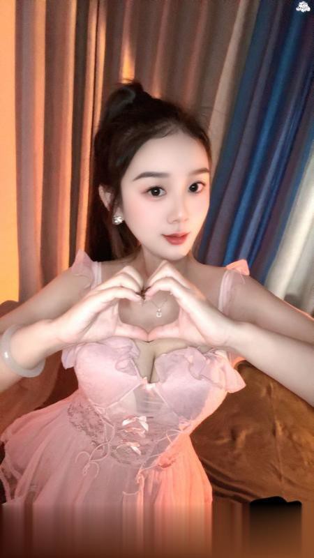 武汉徐东性感大胸小倩