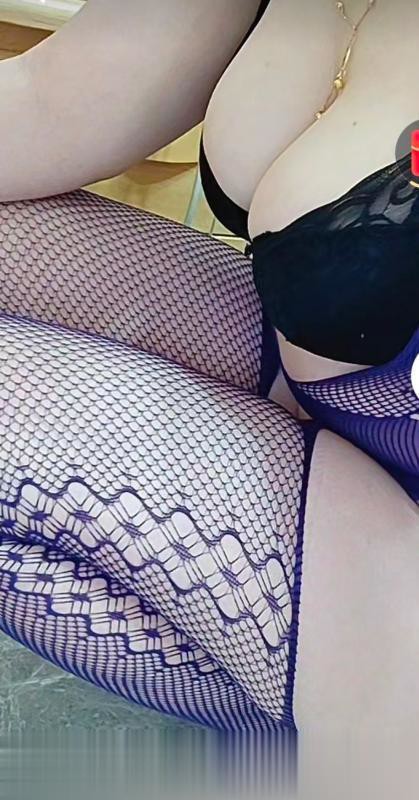 苏州大胸肥臀的小姐姐