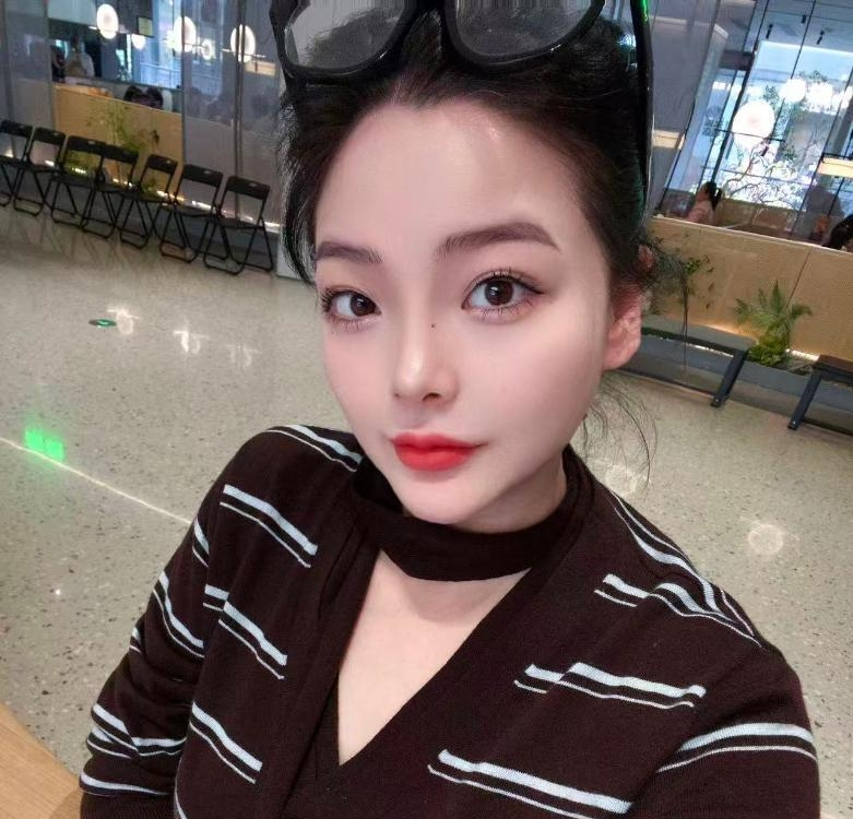 深圳市颜值虎牙妹文文