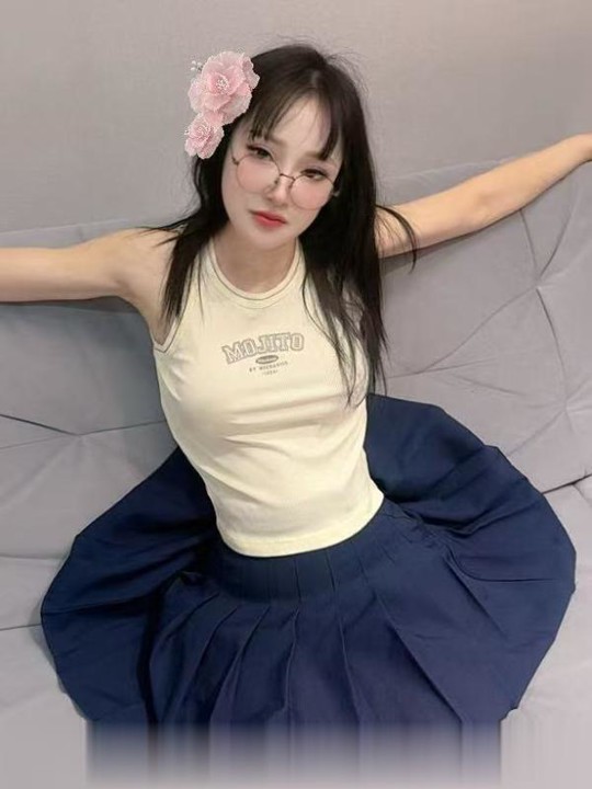 体验南京黑丝眼镜少妇