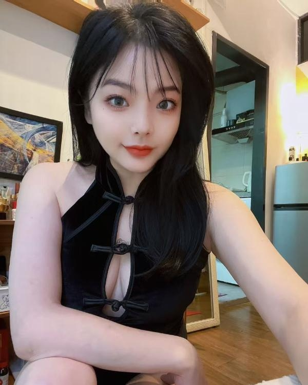 深圳市颜值虎牙妹文文