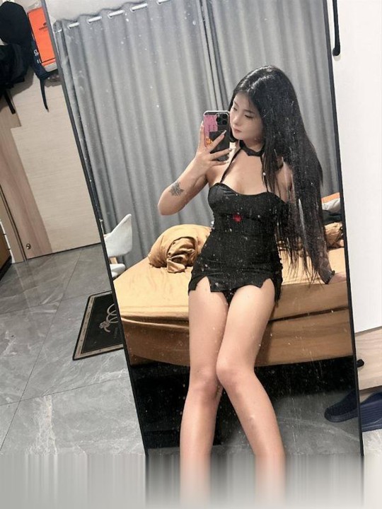 天津南开童颜大胸嫩妹