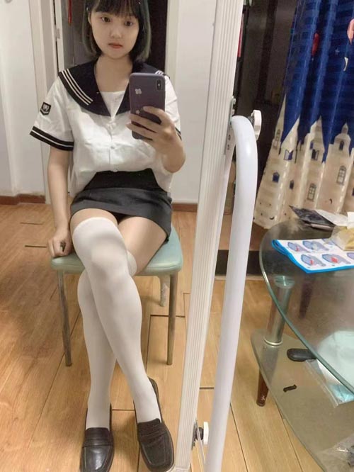 北京馒头一线天个人兼职02年女友系,小萝莉