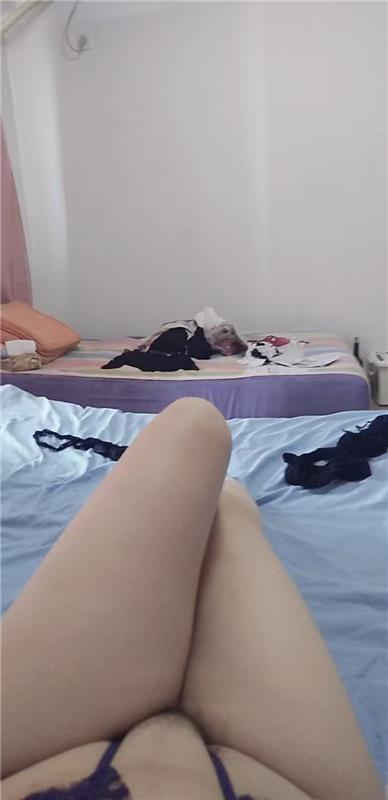 江苏-苏州胸大手感好的骚货妹妹胸特别大,屁股也翘