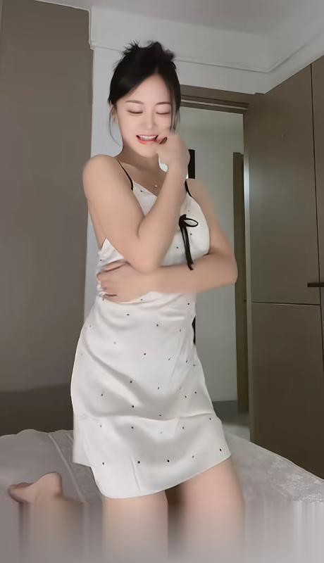 合肥姐姐的诱惑.姐姐皮肤很白人好漂亮