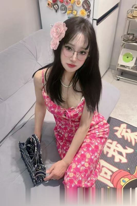 体验南京黑丝眼镜少妇