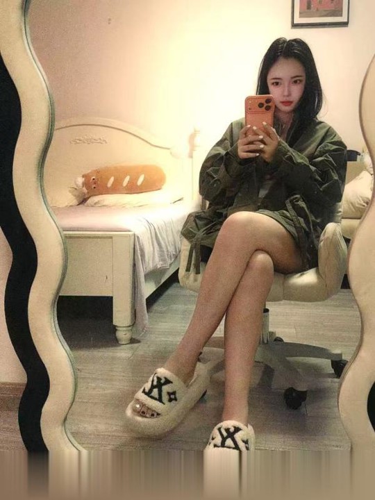 静安菲菲小可爱