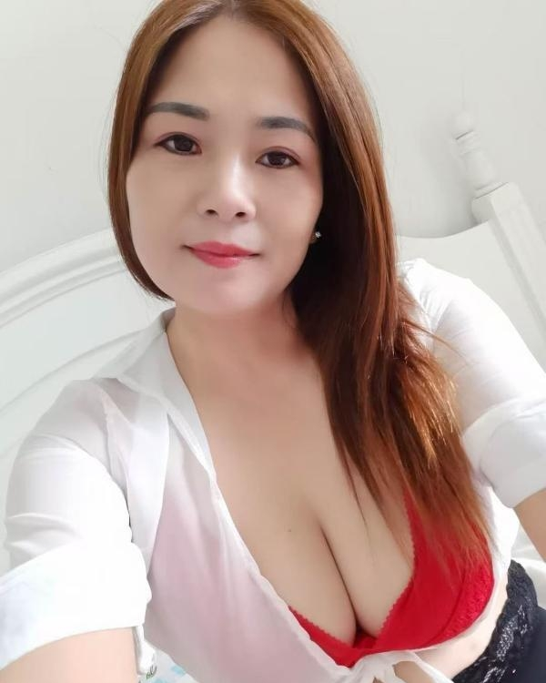 南岸区南坪熟女大胸少妇静姐