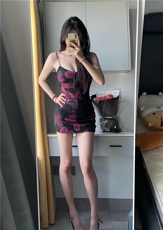 青岛市北区菲菲身材好十指弹琴，两重天，小丝丝