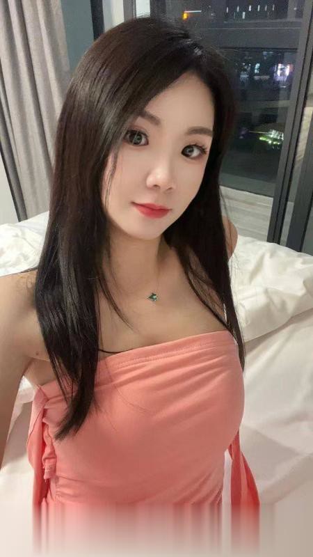 成都性感肤白大长腿御姐