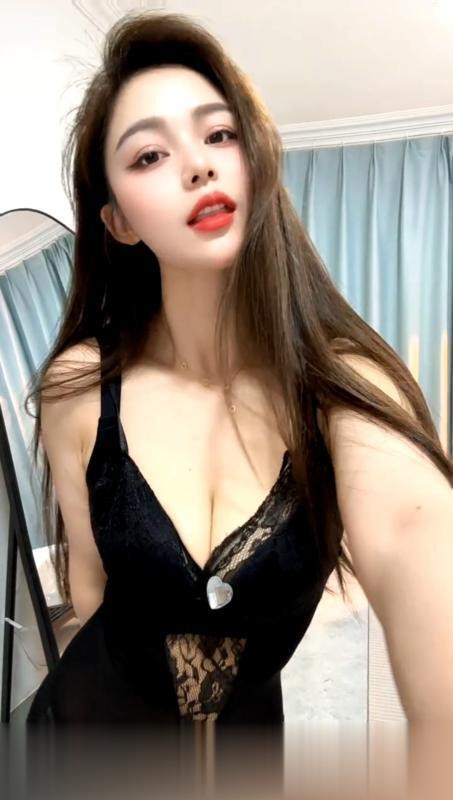 苏州姑苏骚浪大胸白嫩御姐