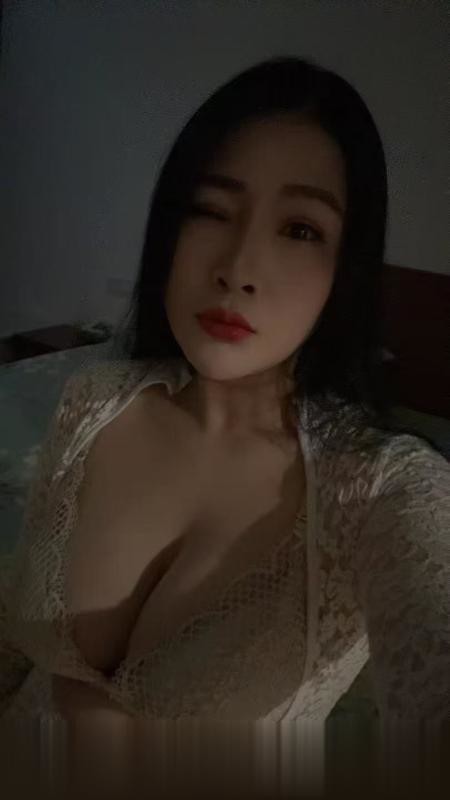 浙江-杭州拱墅巨乳波霸骚妇